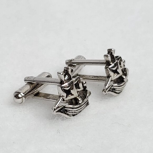 Vintage Galleon Ship Cufflinks Silver Tone Pirate Tall Ship - Picture 3 of 5